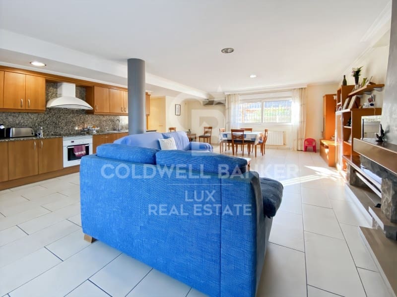 4 soveværelse Villa til salg i Vilamalla med swimmingpool garage - € 595.000 (Ref: 8756230)