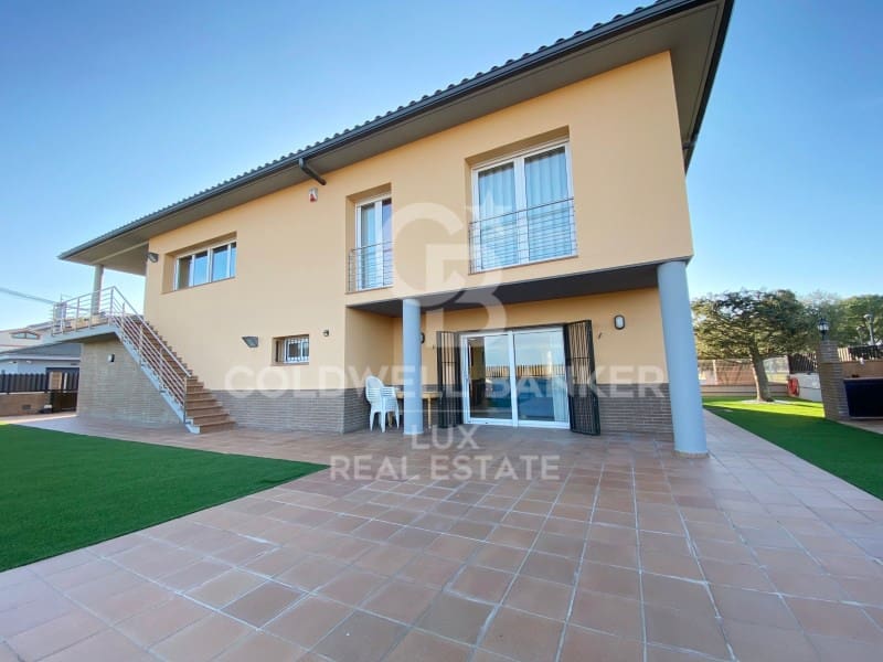 4 soveværelse Villa til salg i Vilamalla med swimmingpool garage - € 595.000 (Ref: 8756230)