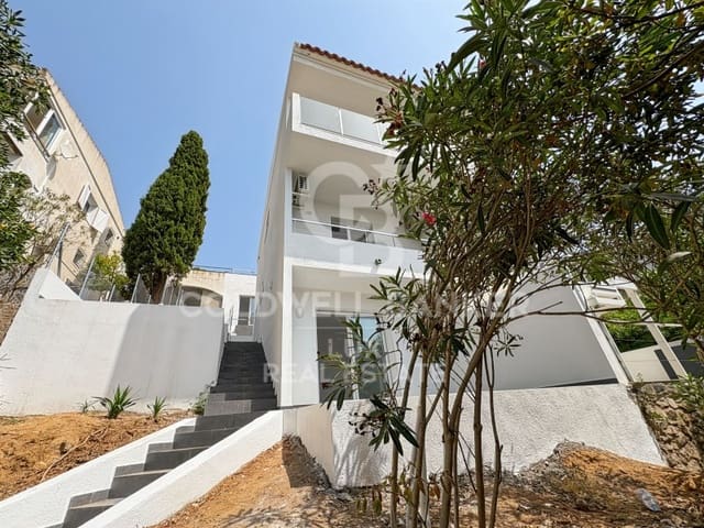 4 bedroom Villa for sale in Roses - € 620,000 (Ref: 8760025)