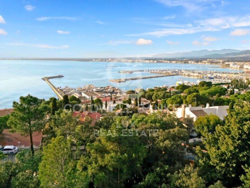 4 sypialnia Willa na sprzedaż w Roses z basenem garażem - 1 100 000 € (Ref: 8764341)