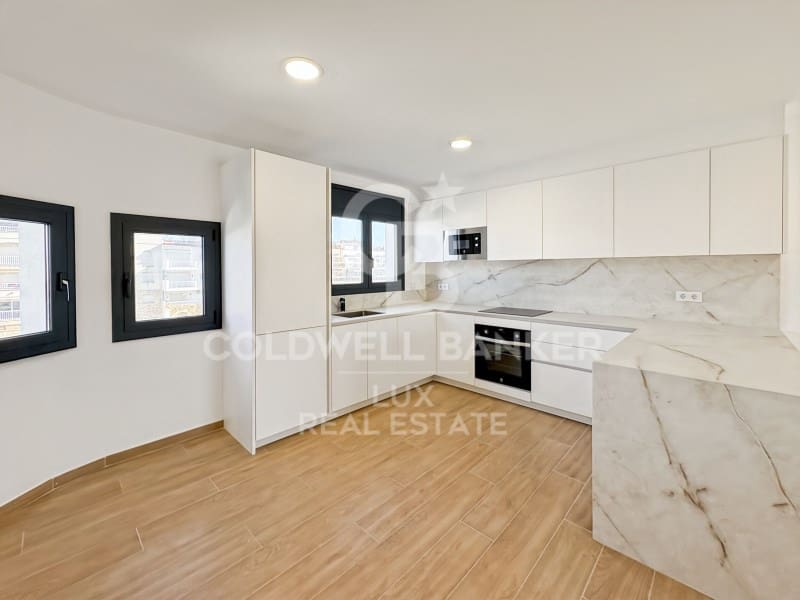 4 chambre Villa/Maison à vendre à Empuriabrava avec garage - 639 000 € (Ref: 8786410)