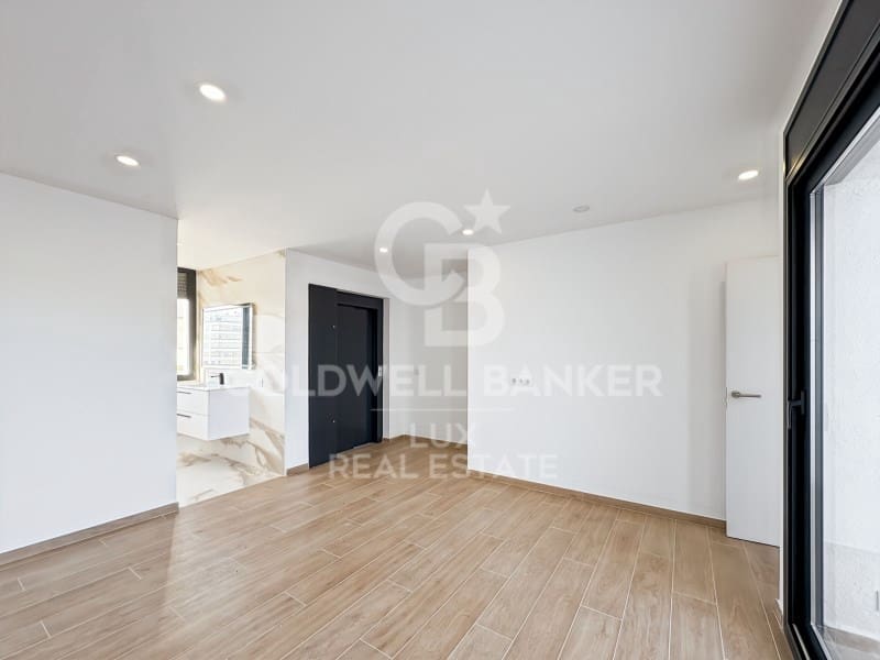 4 chambre Villa/Maison à vendre à Empuriabrava avec garage - 639 000 € (Ref: 8786410)