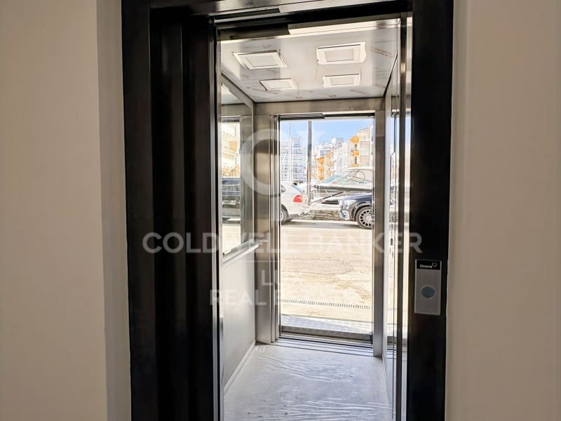 4 chambre Villa/Maison à vendre à Empuriabrava avec garage - 639 000 € (Ref: 8786410)