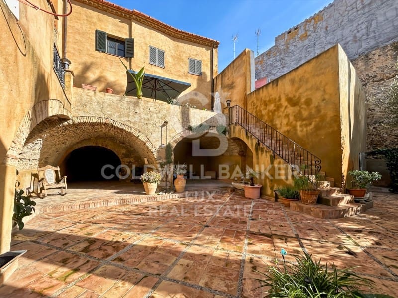 7 chambre Maison de Ville à vendre à Castello d'Empuries avec garage - 1 250 000 € (Ref: 8812393)