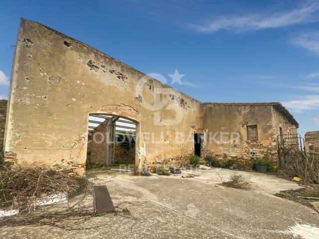 Building Plot for sale in Garriguella - € 2,448,000 (Ref: 8836868)