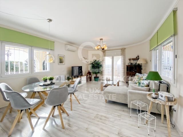 3 bedroom Villa for sale in Palau-saverdera with pool garage - € 750,000 (Ref: 8850314)