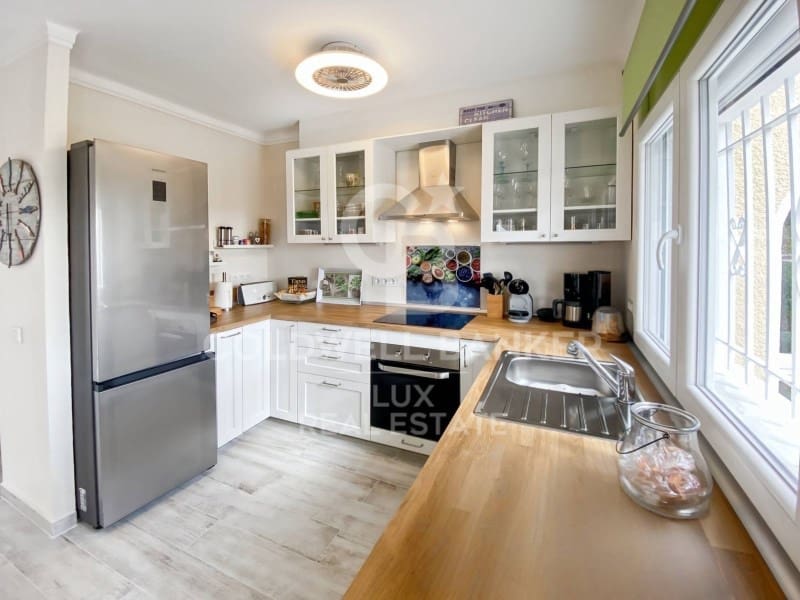 3 bedroom Villa for sale in Palau-saverdera with pool garage - € 750,000 (Ref: 8850314)