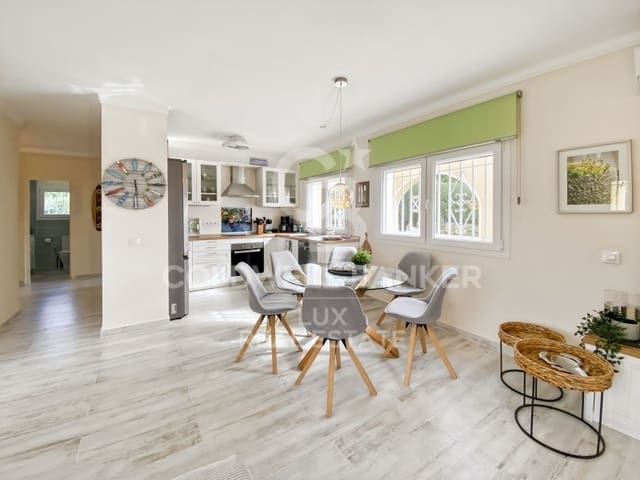 3 bedroom Villa for sale in Palau-saverdera with pool garage - € 750,000 (Ref: 8850314)