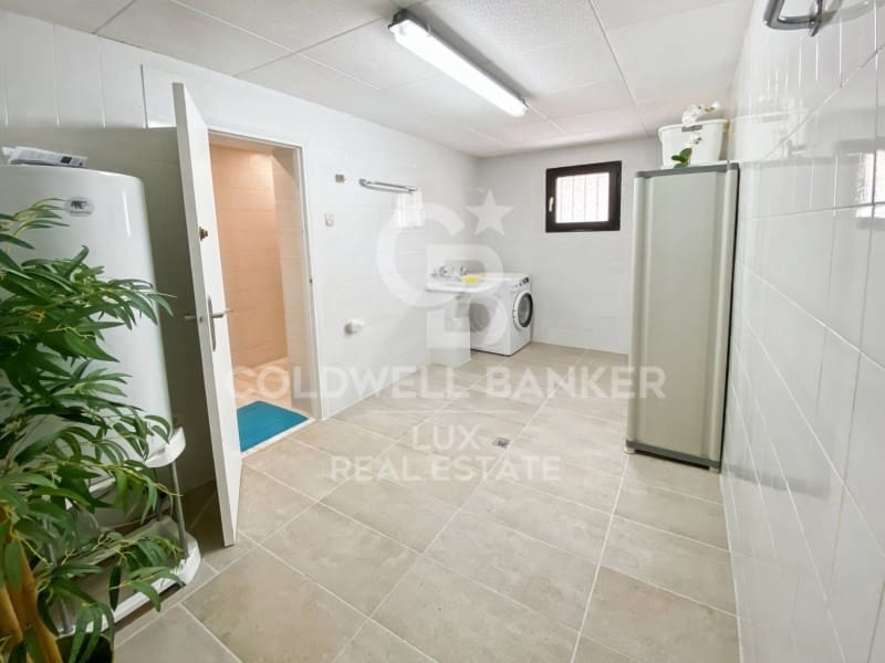 3 bedroom Villa for sale in Palau-saverdera with pool garage - € 750,000 (Ref: 8850314)