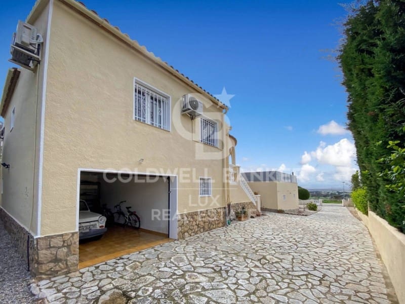 3 bedroom Villa for sale in Palau-saverdera with pool garage - € 750,000 (Ref: 8850314)