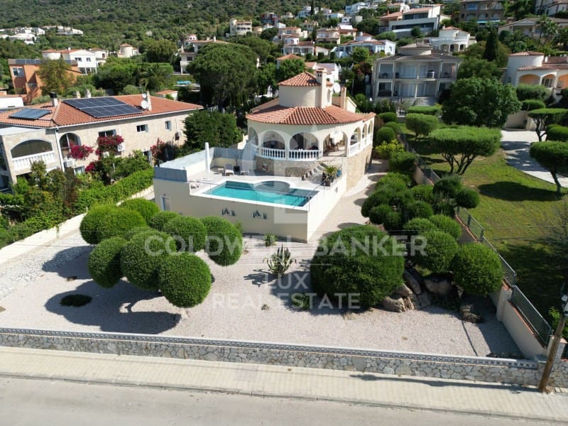 3 bedroom Villa for sale in Palau-saverdera with pool garage - € 750,000 (Ref: 8850314)