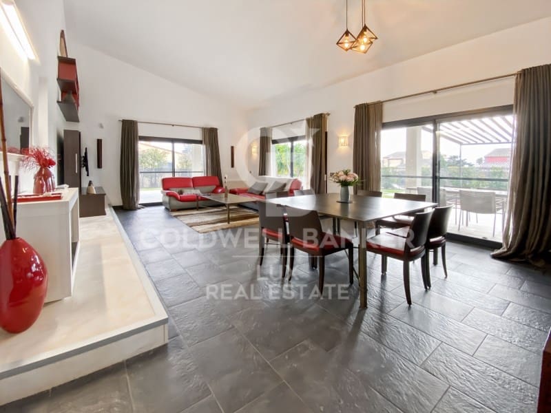 4 soverom Villa til salgs i Peralada med svømmebasseng garasje - € 950 000 (Ref: 8851743)