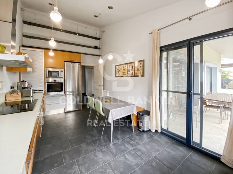 4 soverom Villa til salgs i Peralada med svømmebasseng garasje - € 950 000 (Ref: 8851743)