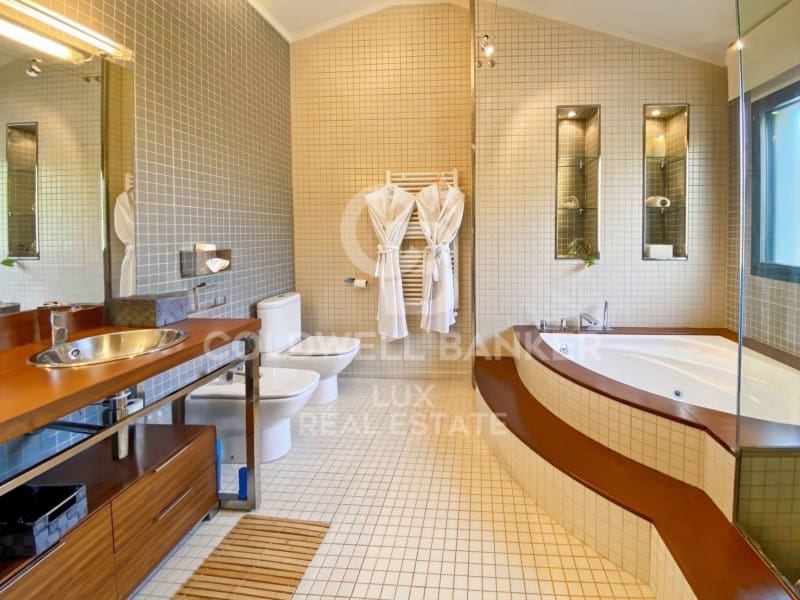 4 soverom Villa til salgs i Peralada med svømmebasseng garasje - € 950 000 (Ref: 8851743)