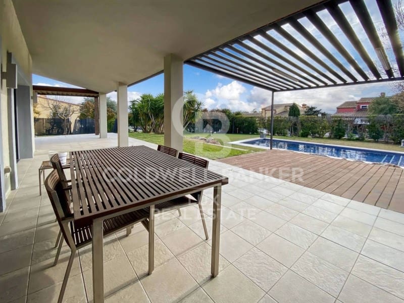 4 soverom Villa til salgs i Peralada med svømmebasseng garasje - € 950 000 (Ref: 8851743)