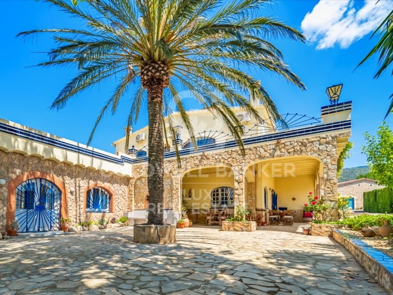 7 chambre Villa/Maison à vendre à Pau avec piscine garage - 695 000 € (Ref: 8874824)