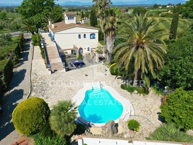 7 bedroom Villa for sale in Pau with pool garage - € 695,000 (Ref: 8874824)