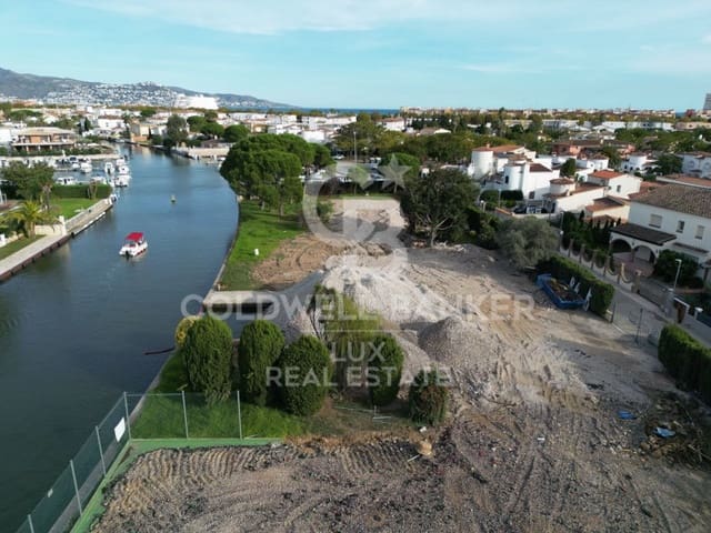 Tomt till salu i Empuriabrava, Castelló d'Empúries - 750 000 € (Ref: 8874825)