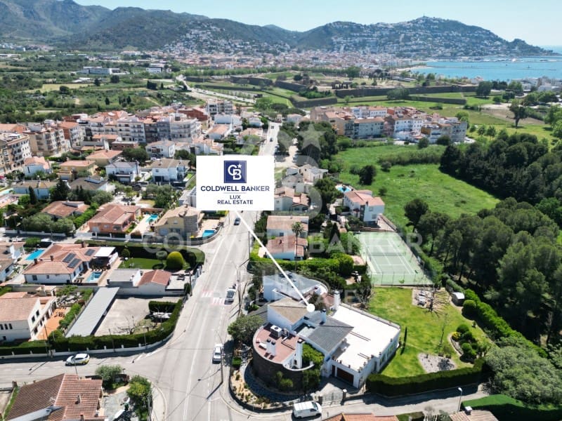 6 soverom Villa til salgs i Roses med svømmebasseng - € 1 450 000 (Ref: 8918224)