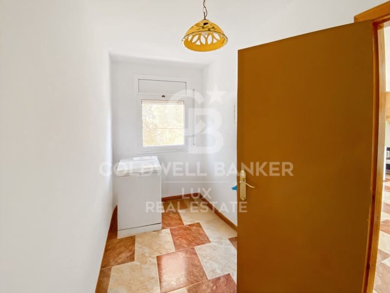 4 bedroom Villa for sale in Vilajuiga with garage - € 320,000 (Ref: 8947423)