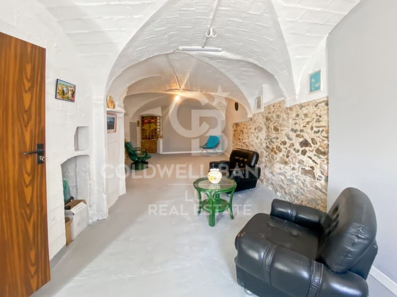 4 bedroom Villa for sale in Vilajuiga with garage - € 320,000 (Ref: 8947423)