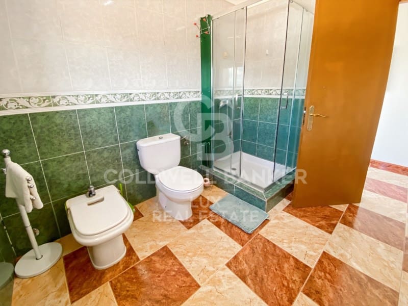 4 bedroom Villa for sale in Vilajuiga with garage - € 320,000 (Ref: 8947423)