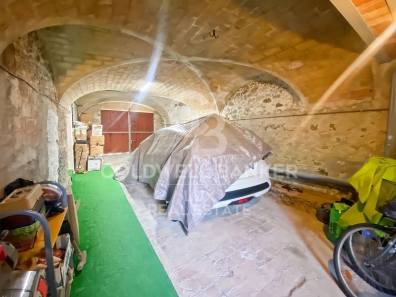 4 bedroom Villa for sale in Vilajuiga with garage - € 320,000 (Ref: 8947423)