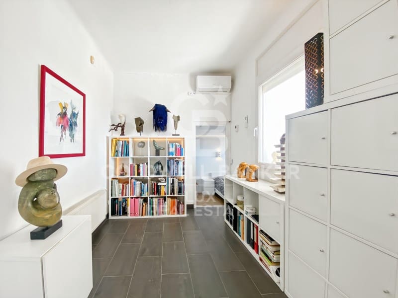 4 soveværelse Villa til salg i Roses med swimmingpool - € 759.000 (Ref: 8952785)