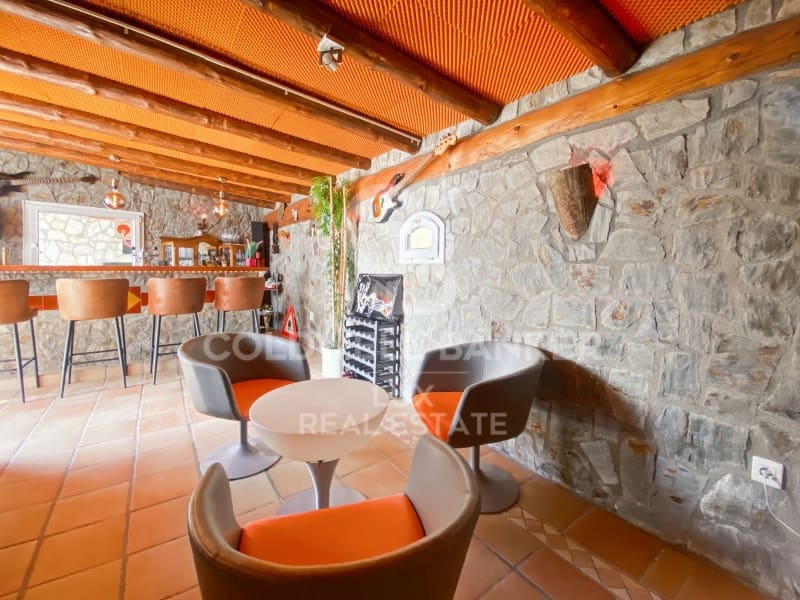 4 soveværelse Villa til salg i Roses med swimmingpool - € 759.000 (Ref: 8952785)