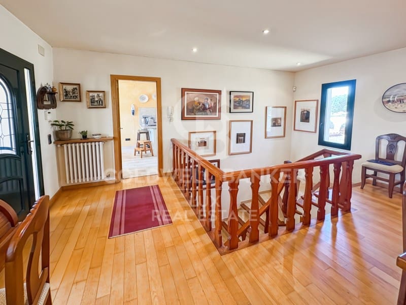 4 Zimmer Villa zu verkaufen in Empuriabrava mit Pool Garage - 820.000 € (Ref: 8962562)