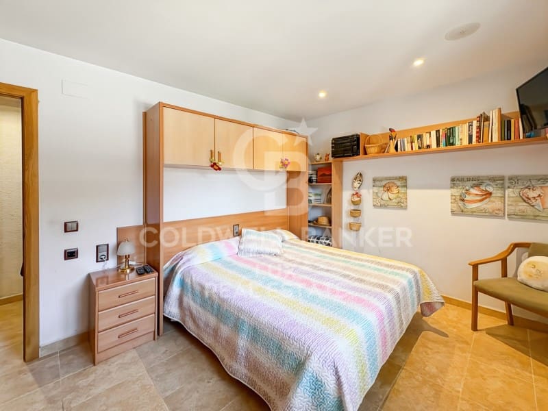 4 Zimmer Villa zu verkaufen in Empuriabrava mit Pool Garage - 820.000 € (Ref: 8962562)