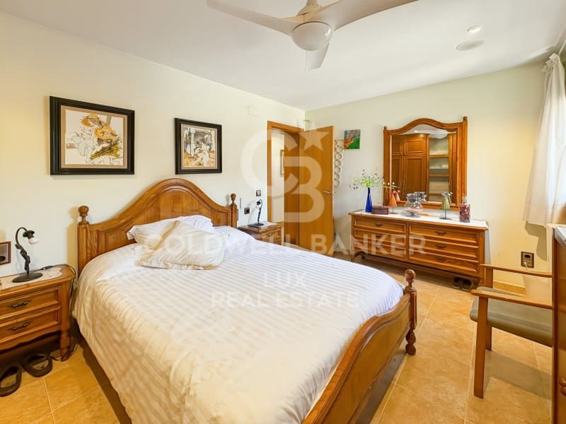 4 Zimmer Villa zu verkaufen in Empuriabrava mit Pool Garage - 820.000 € (Ref: 8962562)