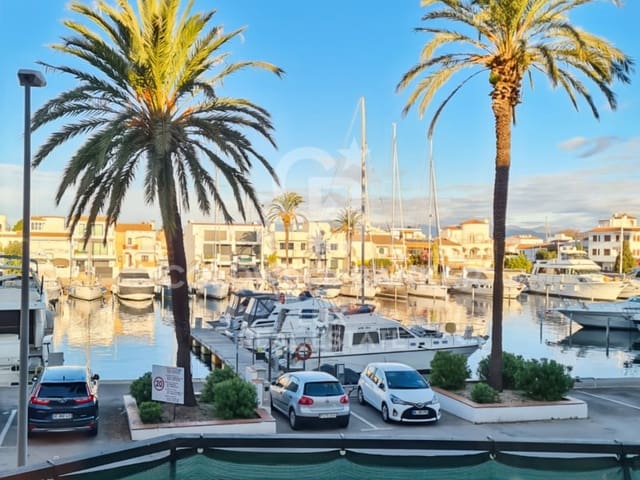 3 bedroom Apartment for sale in Empuriabrava, Castelló d'Empúries - € 389,000 (Ref: 9024128)