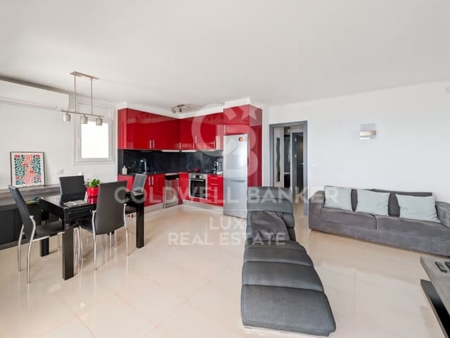 2 bedroom Flat for sale in Roses - € 395,000 (Ref: 9026692)