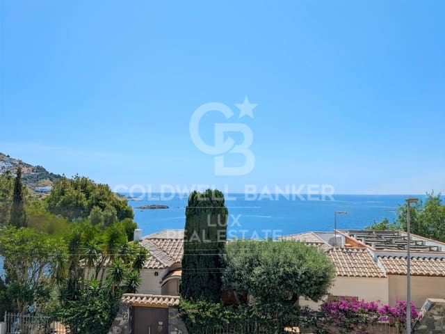 2 bedroom Flat for sale in Roses - € 395,000 (Ref: 9026692)