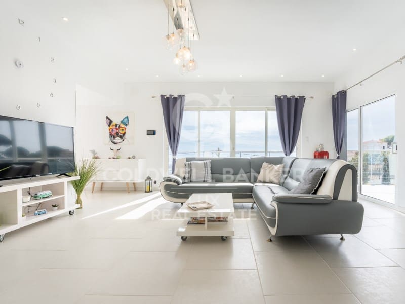 5 soveværelse Villa til salg i Roses med swimmingpool garage - € 890.000 (Ref: 9029906)