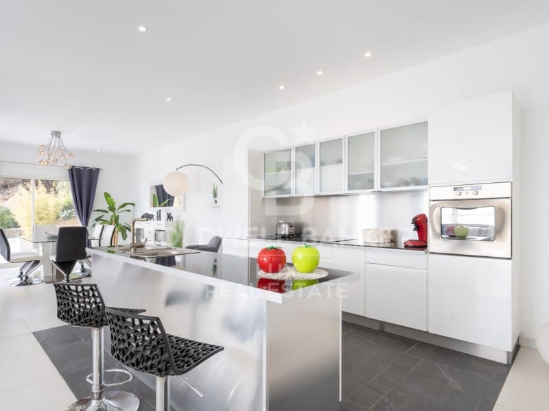 5 soveværelse Villa til salg i Roses med swimmingpool garage - € 890.000 (Ref: 9029906)