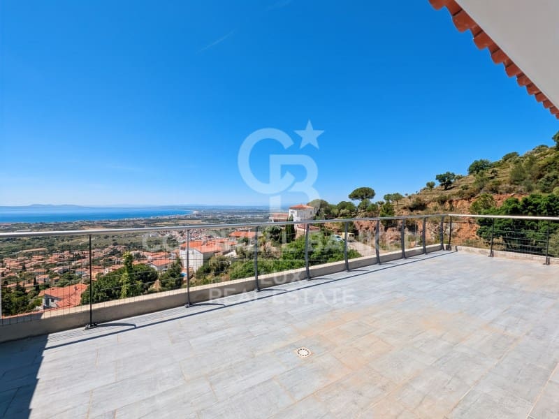 5 soveværelse Villa til salg i Roses med swimmingpool garage - € 890.000 (Ref: 9029906)