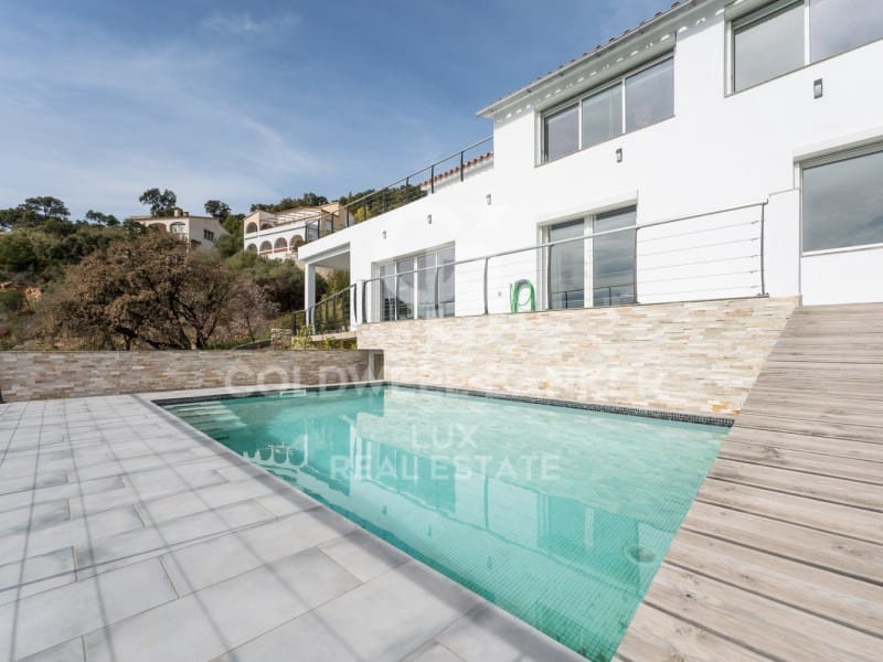 5 soveværelse Villa til salg i Roses med swimmingpool garage - € 890.000 (Ref: 9029906)