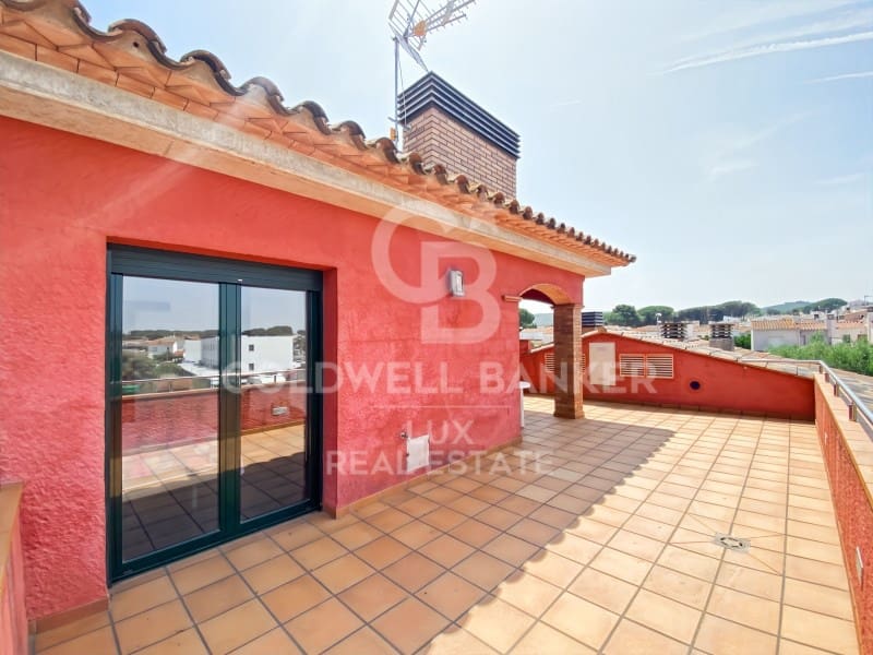 4 quarto Moradia para venda em L'Escala com piscina garagem - 550 000 € (Ref: 9060481)