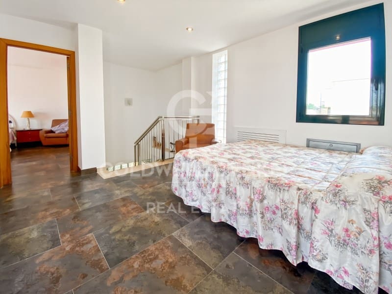 4 quarto Moradia para venda em L'Escala com piscina garagem - 550 000 € (Ref: 9060481)