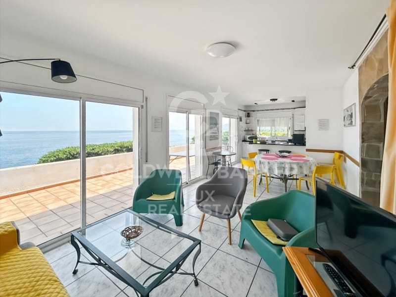 Hotel til salg i Llanca med swimmingpool garage - € 7.200.000 (Ref: 9060482)