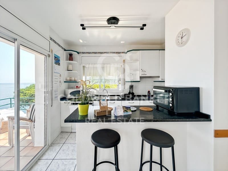 Hotel til salg i Llanca med swimmingpool garage - € 7.200.000 (Ref: 9060482)