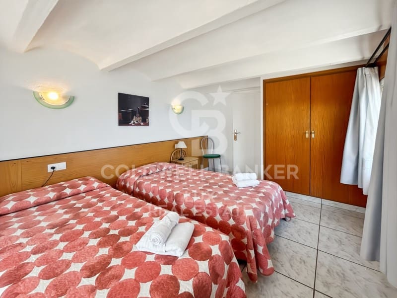 Hotel til salg i Llanca med swimmingpool garage - € 7.200.000 (Ref: 9060482)