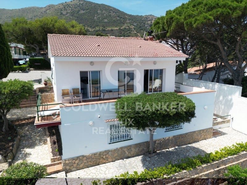 Hotel til salg i Llanca med swimmingpool garage - € 7.200.000 (Ref: 9060482)