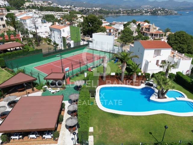 Hotel te koop in Llançà met zwembad garage - € 6.800.000 (Ref: 9060482)