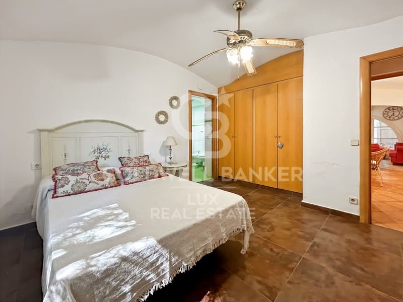 7 Zimmer Villa zu verkaufen in Llanca mit Pool - 1.200.000 € (Ref: 9114351)