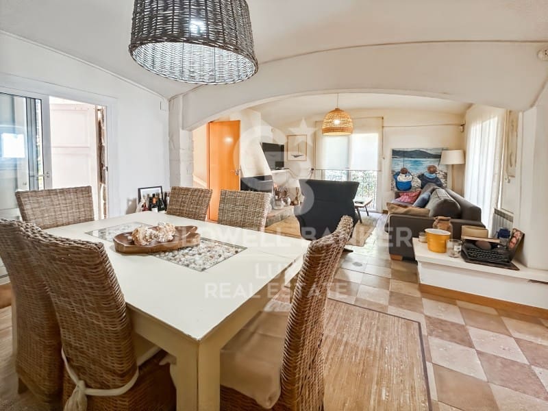 7 Zimmer Villa zu verkaufen in Llanca mit Pool - 1.200.000 € (Ref: 9114351)