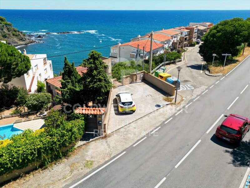 7 Zimmer Villa zu verkaufen in Llanca mit Pool - 1.200.000 € (Ref: 9114351)