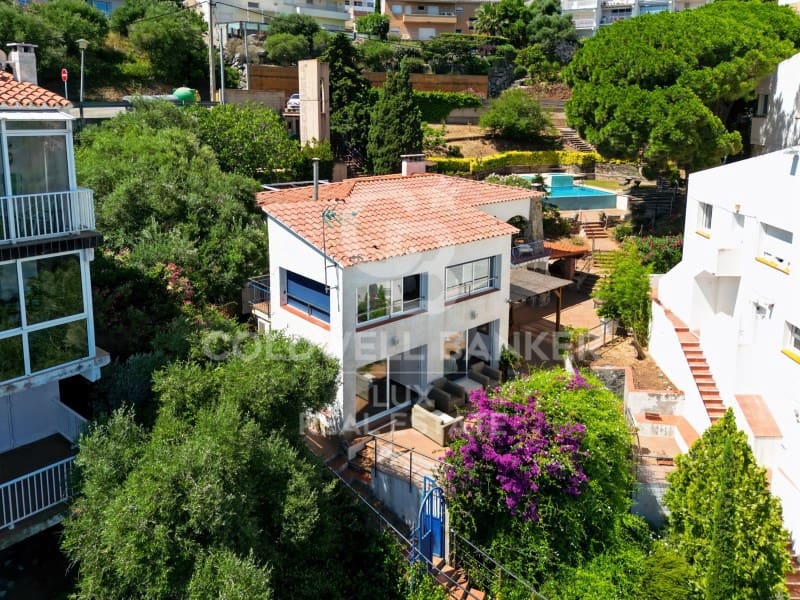 7 Zimmer Villa zu verkaufen in Llanca mit Pool - 1.200.000 € (Ref: 9114351)